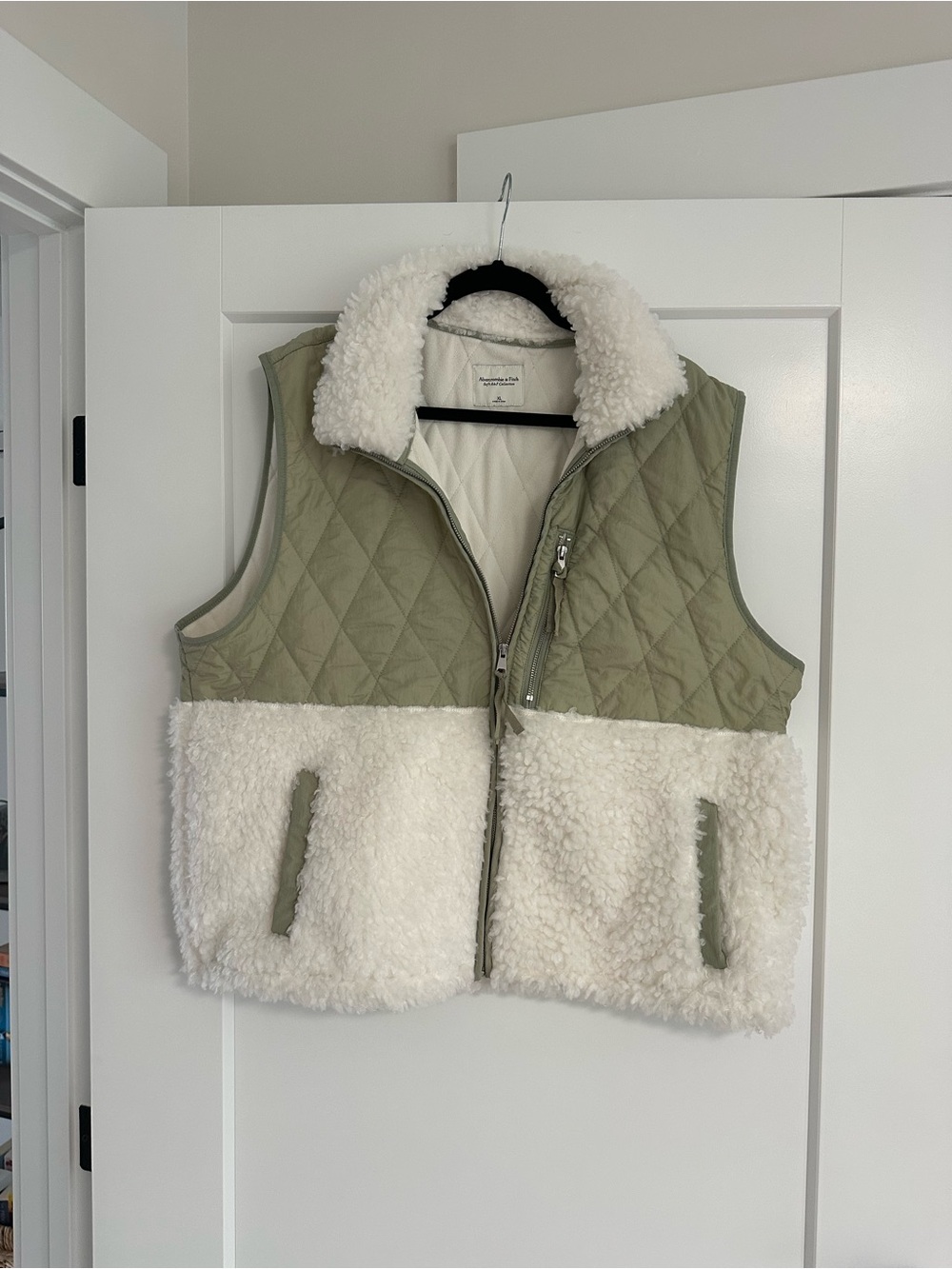 Abercrombie & Fitch Sage Quilted Vest with Cream Sherpa Trim